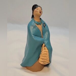 Singing Native American Women Hand Crafted Figurine 7” Signed And Dated